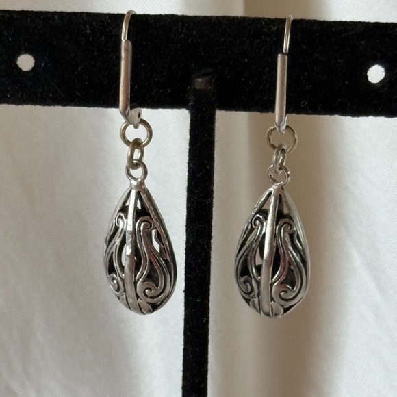 Sterling Silver Filigree Puffy Teardrop Earrings - Picture 4 of 10